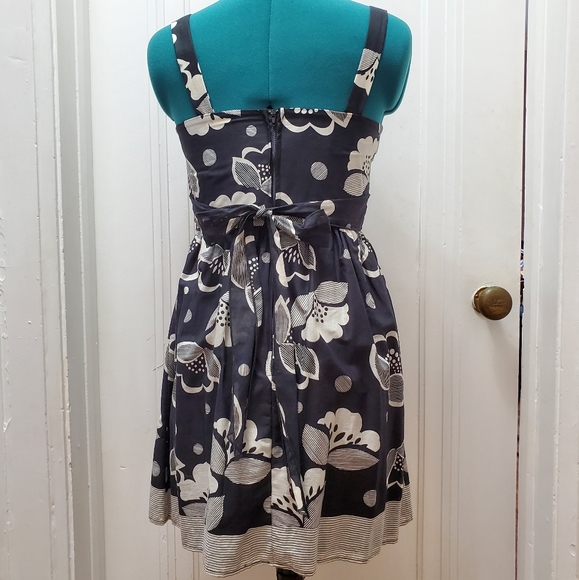 Ixia Pin-up Dress in Navy and White - Picture 4 of 6